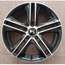 Лята джанта DS 15 цола 392 Black/Silver 5x108x63.4