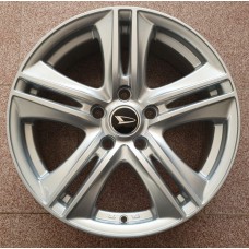 Лята джанта Daihatsu 17 цола 392 Silver 5x114.3x67.1