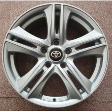 Лята джанта Toyota 15 цола 392 Silver 5x100x57.1 Лята джанта Toyota 15 цола 392 Silver 5x100x57.1