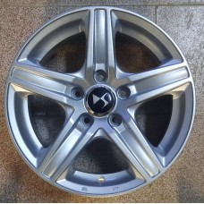 Лята джанта DS 15 цола 610 Silver 5x110x65.1