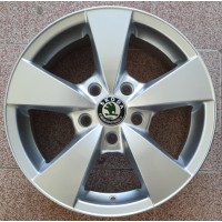 16 цола ULTIMATE 213 Silver 7Jx16 ET35 5x100x57.1
