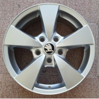 16 цола ULTIMATE 213 Silver A 7Jx16 ET35 5x100x57.1