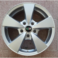 16 цола ULTIMATE 213 Silver RS 7Jx16 ET35 5x100x57.1 16 цола ULTIMATE 213 Silver RS 7Jx16 ET35 5x100x57.1