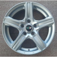 16 цола ULTIMATE 610 Silver RS 7Jx16 ET35 5x100x57.1