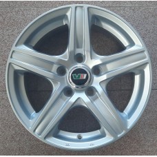 16 цола ULTIMATE 610 Silver RS 7Jx16 ET35 5x100x57.1
